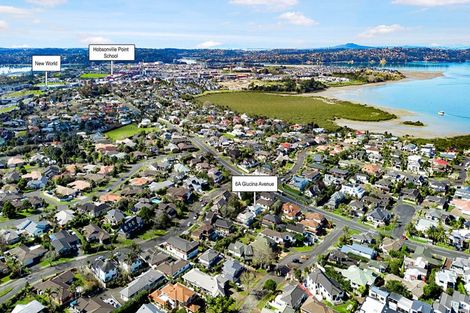 Photo of property in 1/6 Glucina Avenue, West Harbour, Auckland, 0618