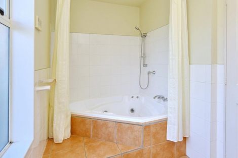 Photo of property in 12 Thornley Place, Woodend, 7610