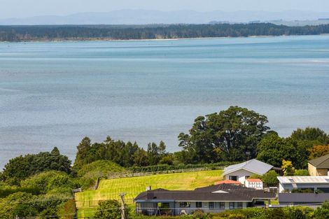 Photo of property in 133a Athenree Road, Athenree, Katikati, 3177