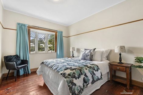 Photo of property in 16 Northland Road, Northland, Wellington, 6012