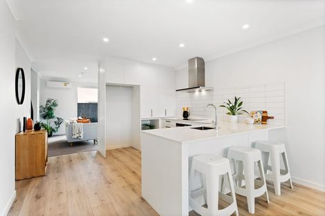 Photo of property in 16 Te Napi Drive, Takanini, 2112