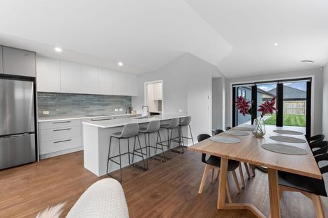 Photo of property in 21 Bannister Street, Jacks Point, Queenstown, 9371