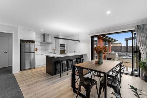 Photo of property in 37 Lockerbie Street, Morrinsville, 3300