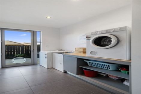 Photo of property in 5 Acacia Court, Whitianga, 3510