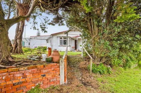 Photo of property in 32 Norfolk Street, Patea, 4520
