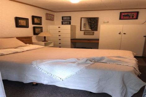 Photo of property in 33 Rata Street, Duncan Bay, Tennyson Inlet, 7195