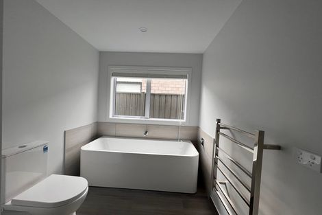 Photo of property in 38 Karearea Avenue, Kenepuru, Porirua, 5022