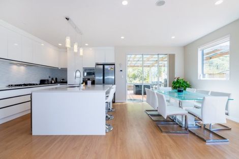 Photo of property in 52 Timberland Drive, Silverdale, 0932