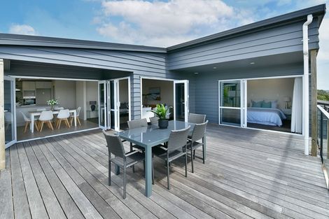 Photo of property in 42 Stanmore Bay Road, Stanmore Bay, Whangaparaoa, 0932