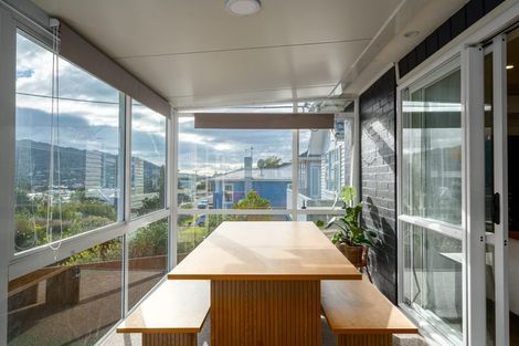 Photo of property in 73 Taylor Terrace, Tawa, Wellington, 5028
