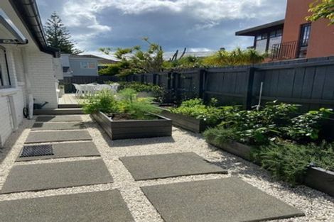 Photo of property in 1/2 Omana Road, Milford, Auckland, 0620