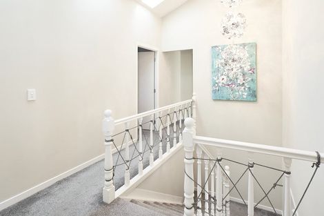 Photo of property in 68 Matipo Road, Te Atatu Peninsula, Auckland, 0610