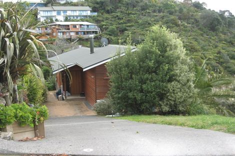 Photo of property in 16 Pine Grove, Tairua, 3508