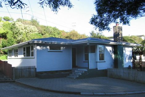 Photo of property in 10 Leona Way, Paparangi, Wellington, 6037
