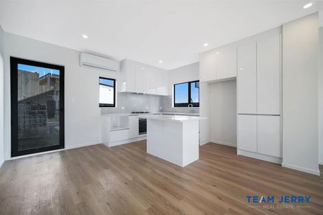 Photo of property in 40a Crestview Rise, Papakura, 2110