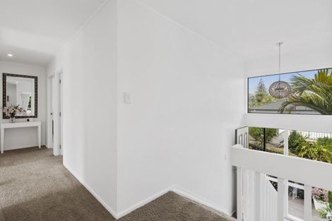 Photo of property in 2/60 Killarney Avenue, Torbay, Auckland, 0630