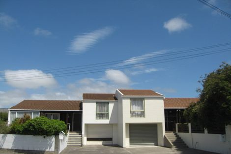 Photo of property in 2/12 Deloraine Street, Somerfield, Christchurch, 8024