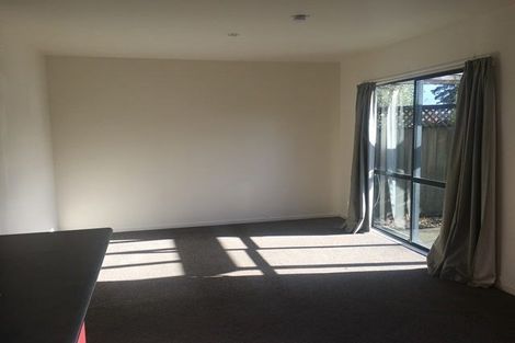 Photo of property in 3/3 Orwell Road, Greenhithe, Auckland, 0632