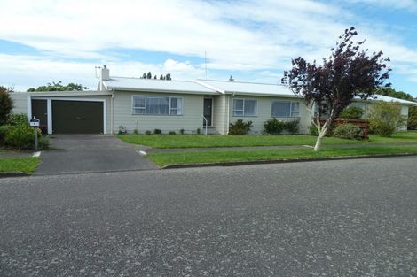 Photo of property in 9 Ferndale Place, Feilding, 4702