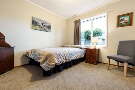 Photo of property in 32 Sandwich Road, St Andrews, Hamilton, 3200