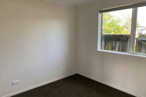 Photo of property in 151 Bruce Mclaren Road, Henderson, Auckland, 0612