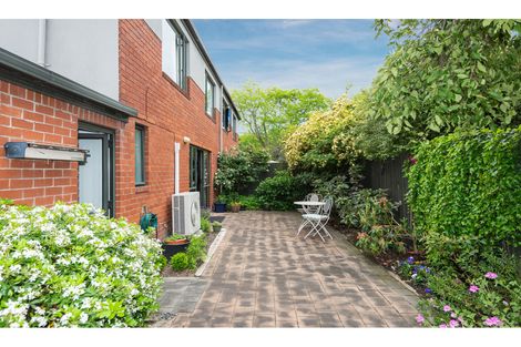 Photo of property in 2/15 Coles Place, St Albans, Christchurch, 8014