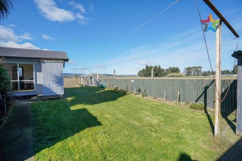 Photo of property in 37 Papatotara Road, Tuatapere, 9620