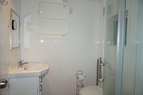 Photo of property in 28 Rotoiti Avenue, Pakuranga Heights, Auckland, 2010