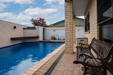 Photo of property in 5 Coulston Place, Riverdale, Gisborne, 4010