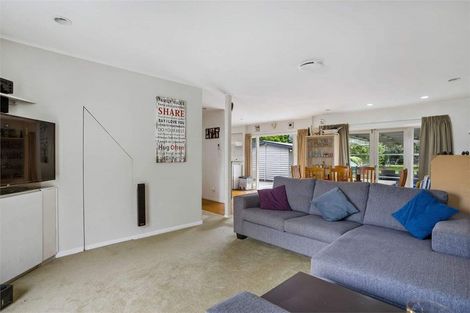 Photo of property in 37 Strid Road, Te Atatu South, Auckland, 0610