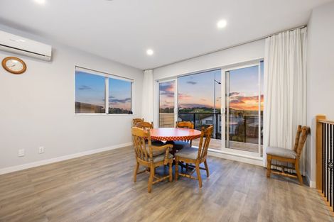 Photo of property in 34 Cavalli Road, Long Bay, Auckland, 0630