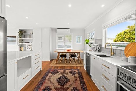 Photo of property in 53 Wycliffe Street, Onekawa, Napier, 4110