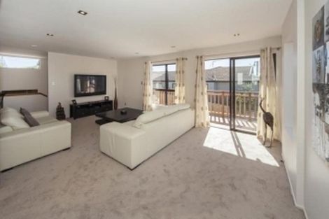 Photo of property in 145 Weatherly Road, Torbay, Auckland, 0630