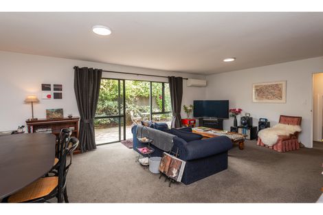 Photo of property in 2/15 Coles Place, St Albans, Christchurch, 8014