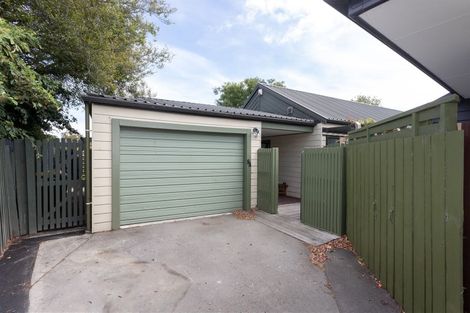 Photo of property in 2/9 Braemar Place, Avonside, Christchurch, 8061