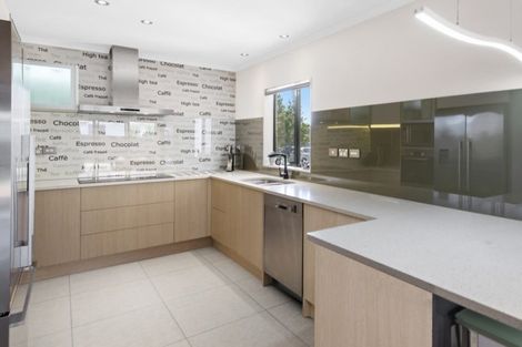 Photo of property in 7 Mcburney Place, Mangere East, Auckland, 2024