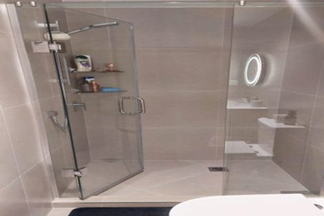 Photo of property in 8/10 Rimu Street, New Lynn, Auckland, 0600