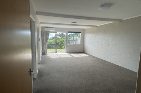 Photo of property in 65a Horokiwi Road West, Newlands, Wellington, 6037
