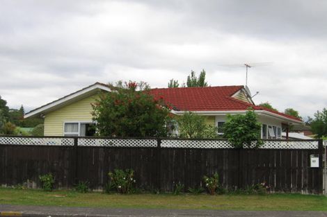 Photo of property in 57 Butterworth Drive, Glendene, Auckland, 0602