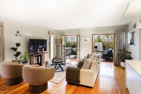 Photo of property in 18 College Avenue, Strowan, Christchurch, 8052