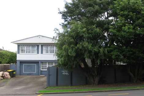 Photo of property in 52 Glenmore Road, Sunnyhills, Auckland, 2010