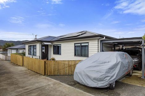 Photo of property in 139b Wainuiomata Road, Wainuiomata, Lower Hutt, 5014