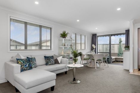 Photo of property in Waterview Estate, 31/4 Greystone Place, Omokoroa, 3114