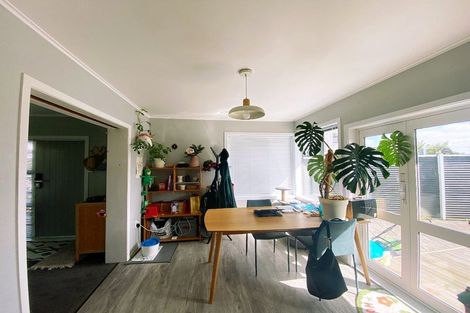 Photo of property in 12 Paulette Place, Queenwood, Hamilton, 3210