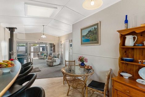 Photo of property in 23 Holton Road, Amberley, 7481