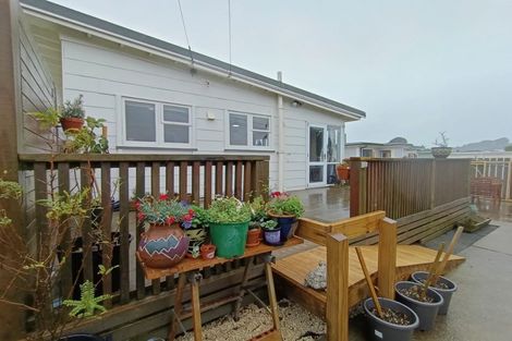 Photo of property in 9 Morere Street, Titahi Bay, Porirua, 5022