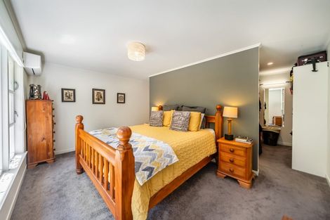 Photo of property in 139 Pinehaven Road, Pinehaven, Upper Hutt, 5019