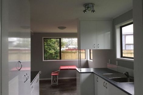 Photo of property in 14 Arodella Crescent, Ranui, Auckland, 0612