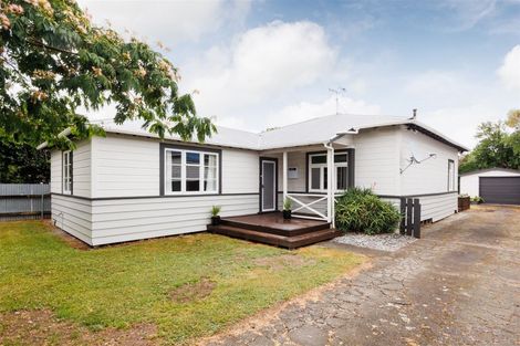 Photo of property in 30 Lyndhurst Street, Takaro, Palmerston North, 4412