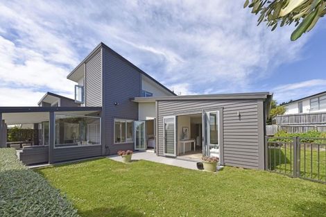 Photo of property in 11 Stonewall Place, Huntsbury, Christchurch, 8022